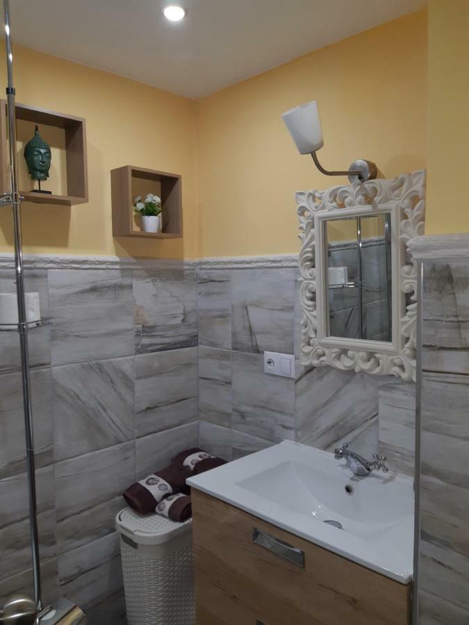 Espacio Amalia Triana Sevilla Bagian luar foto